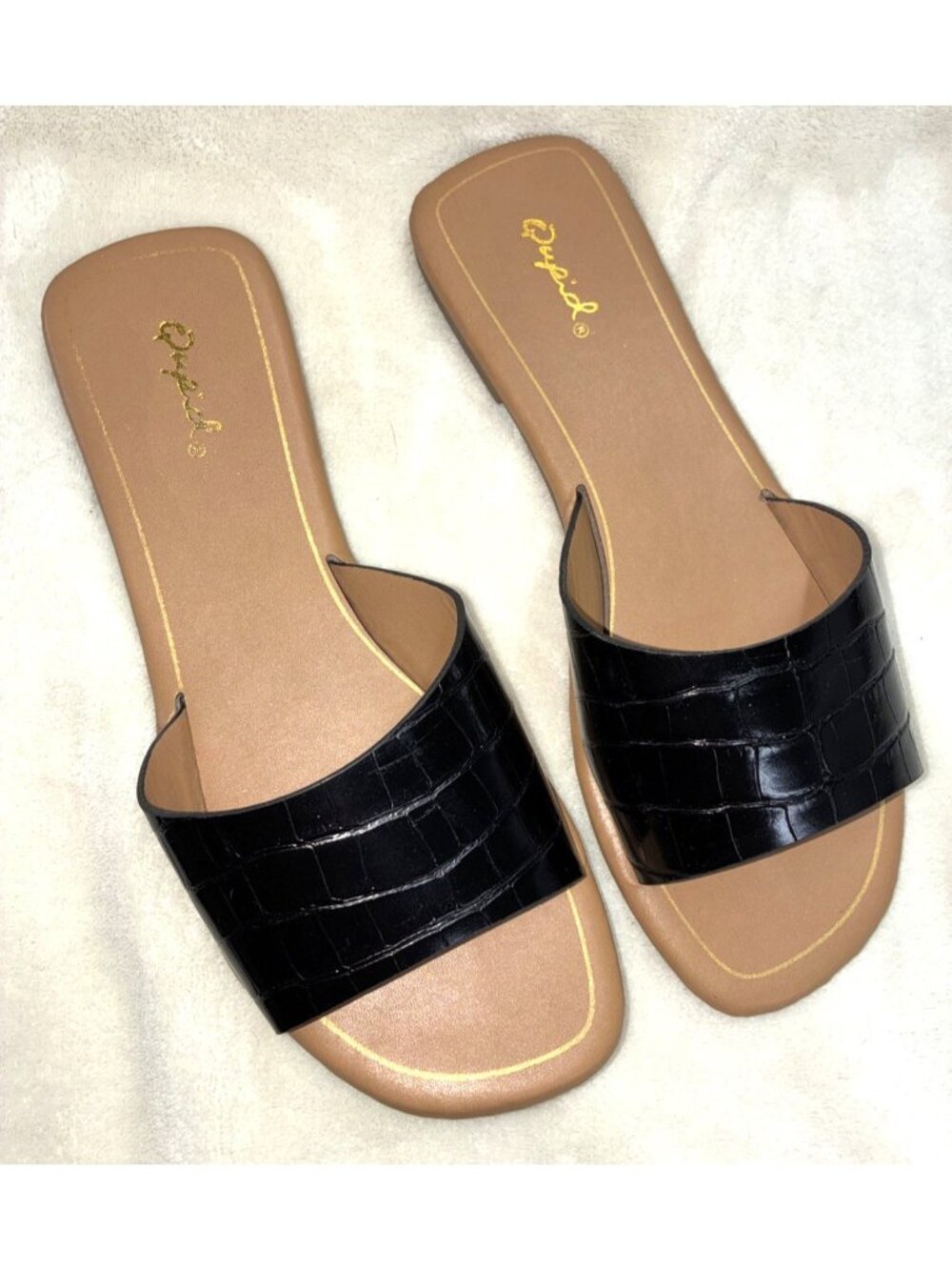 NIB Qupid Castel Black Open Toe Slides Sandals Flats Shoes Vegan Sz 6  #i